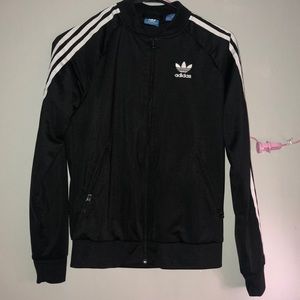 TRADE!adidas jacket 💜